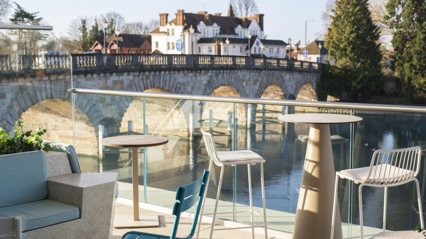 Michel Roux Sr, célèbre chef étoilé, renouvelle sa confiance en EuroCave - Photo : Brasserie Roux at Skindles