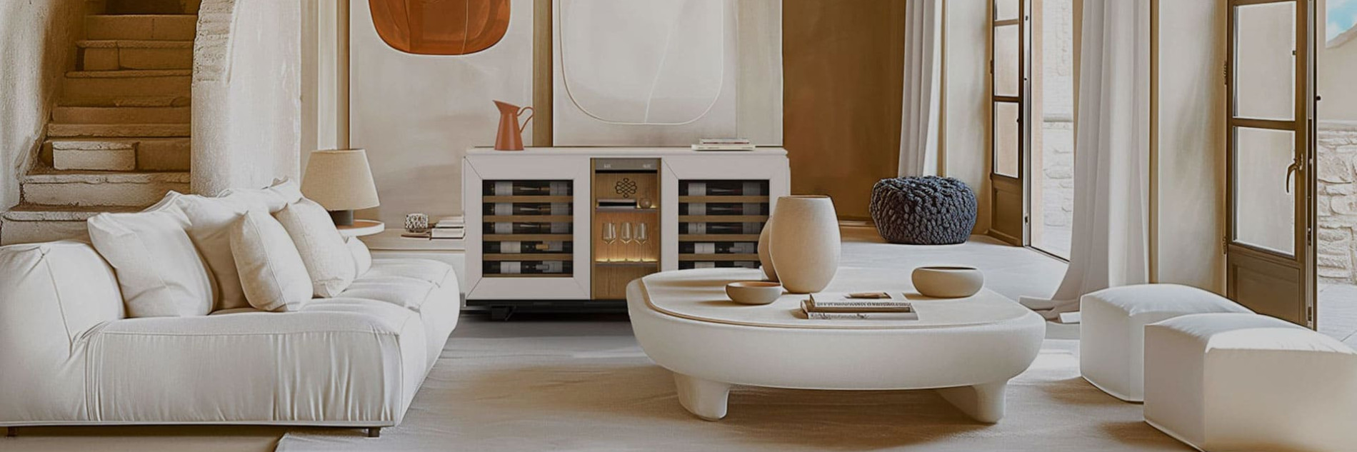 Associez le luxe et le pratique d'un mobilier vin dans votre séjour. Découvrez ce combiné buffet et cave à vin électrique de service pour rafraîchir et chambrer.