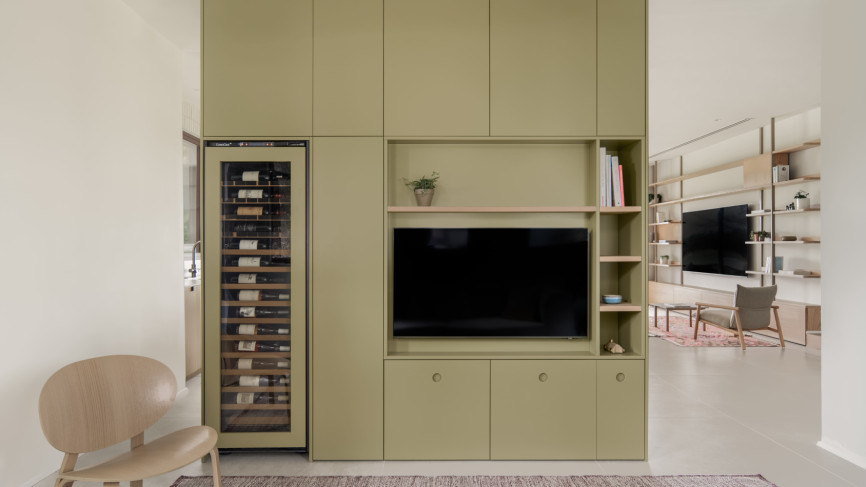 Cave a vin encastrable porte vitree vitrée technique dans un meuble salon sur mesure EuroCave