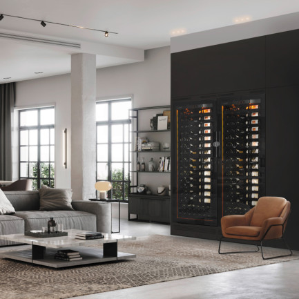 Cave a vin de vieillissement design intégrée dans un meuble sur mesure dans un salon - Revelation EuroCave